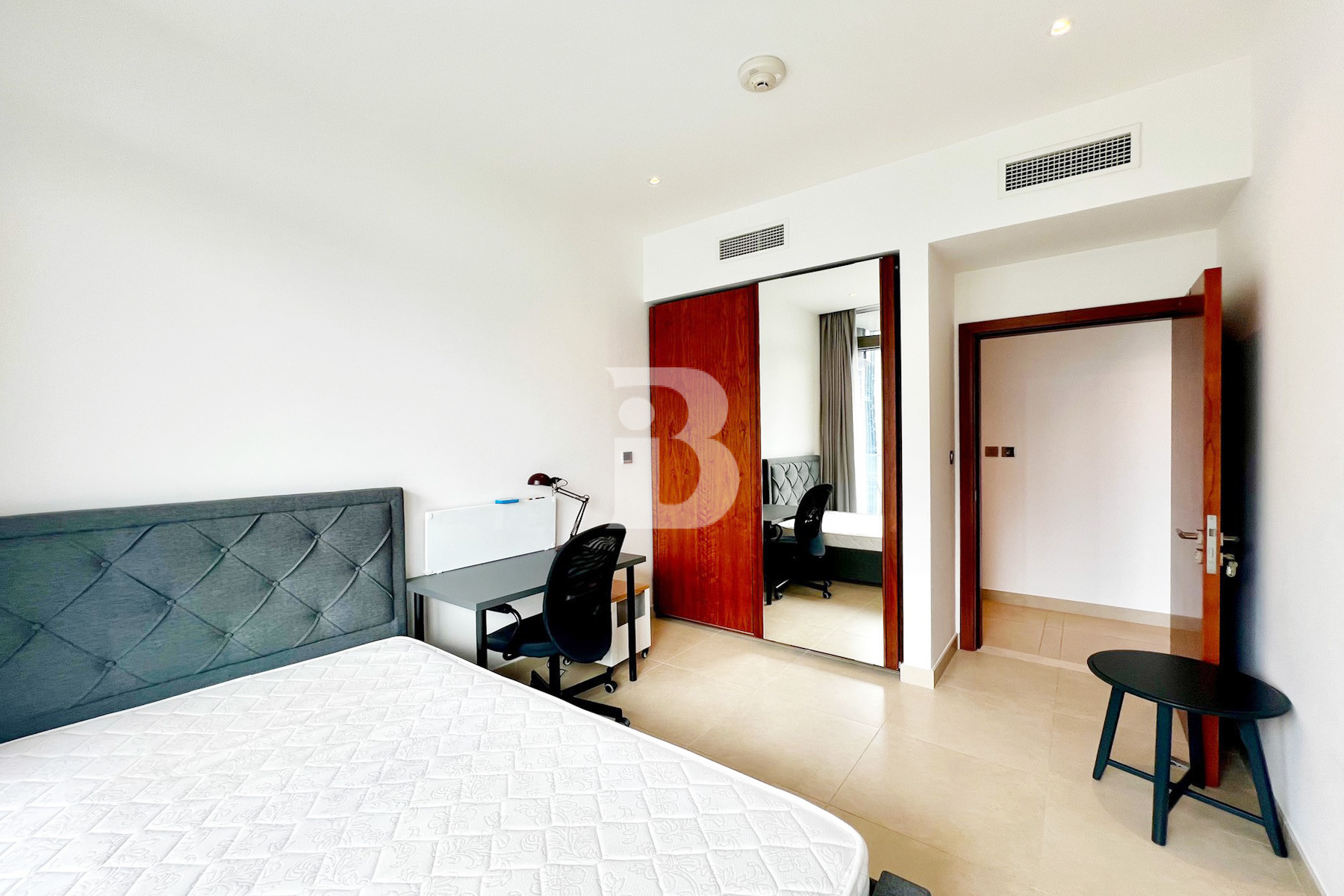 Spacious Unit | Full Sea View | Quiet Side