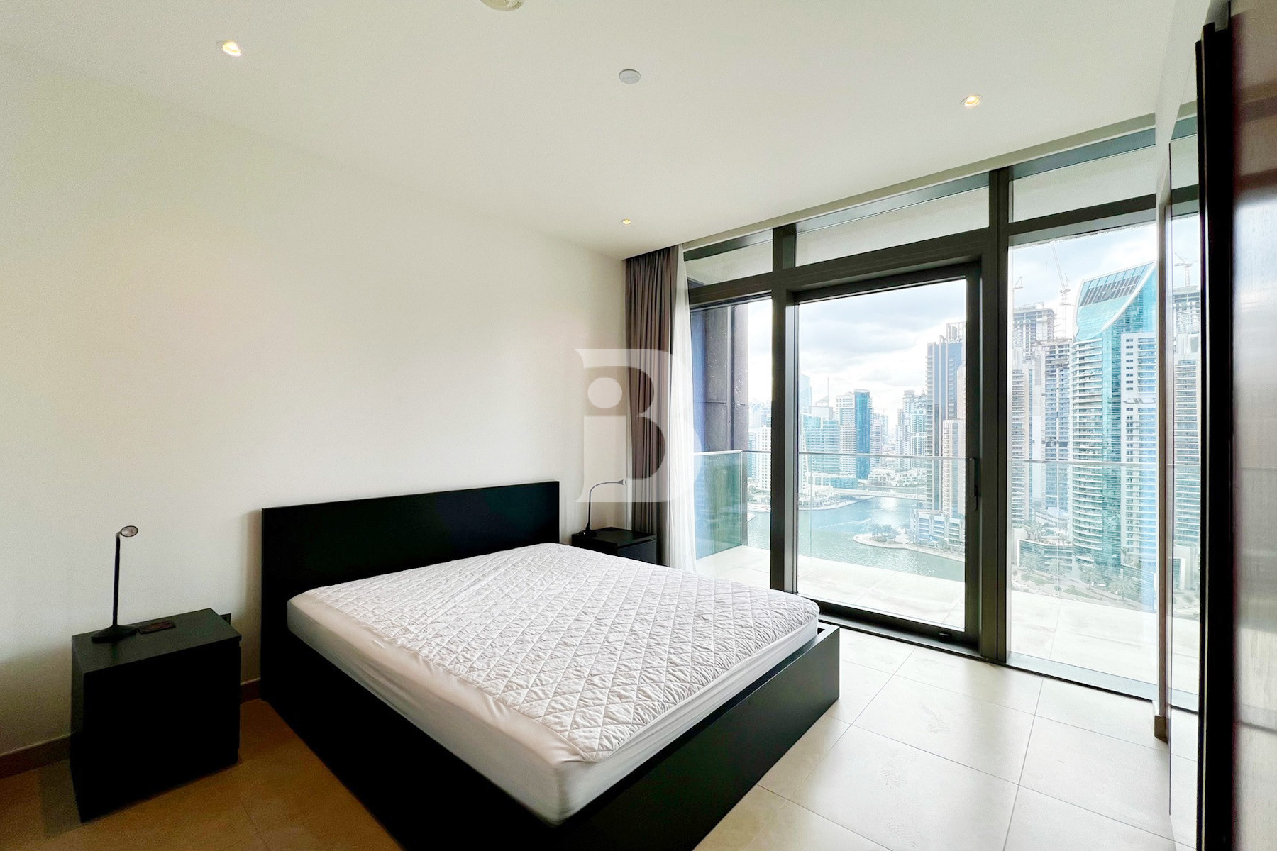Spacious Unit | Full Sea View | Quiet Side