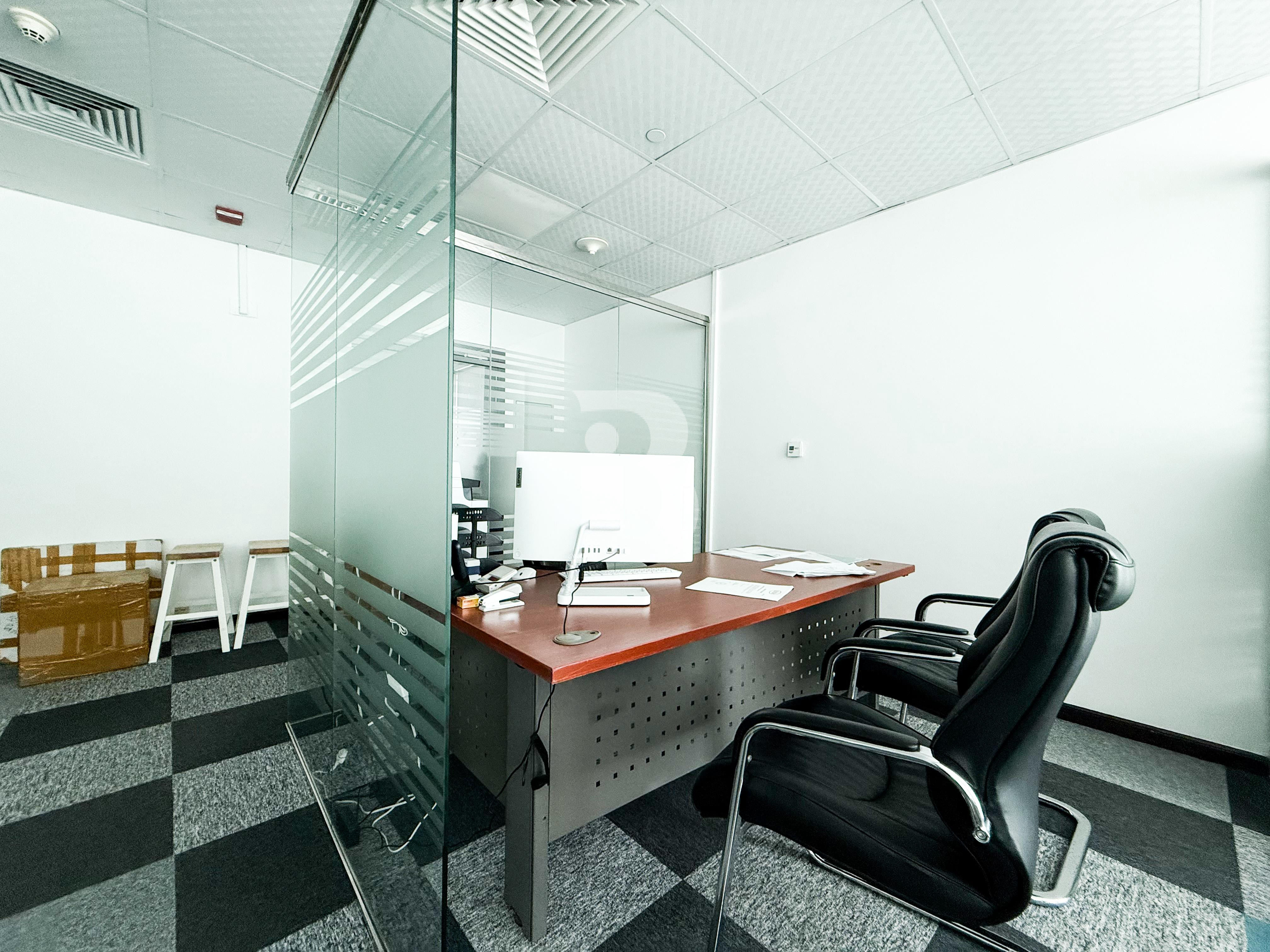 High Floor Vastu | Office | Ready to Move