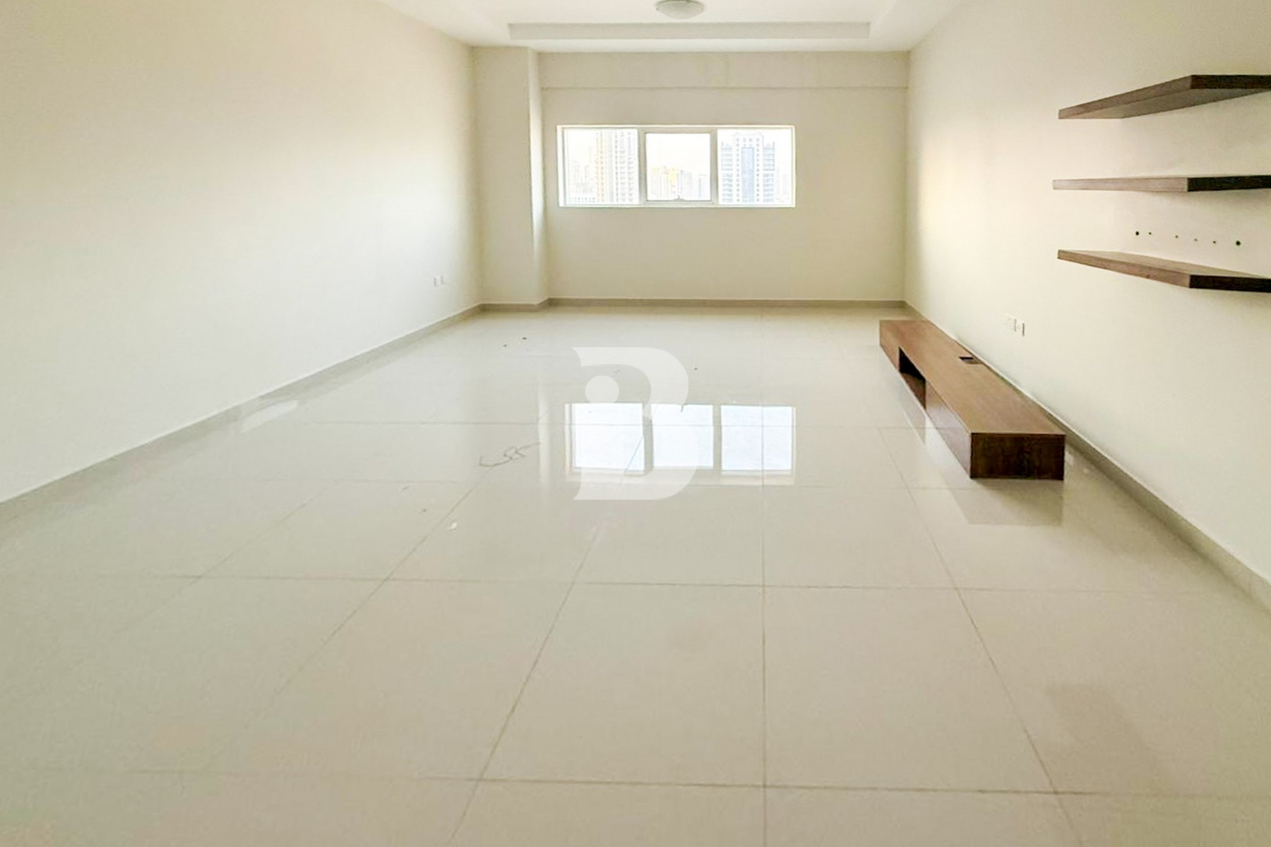 Huge Apartment | High Floor | Ready to move