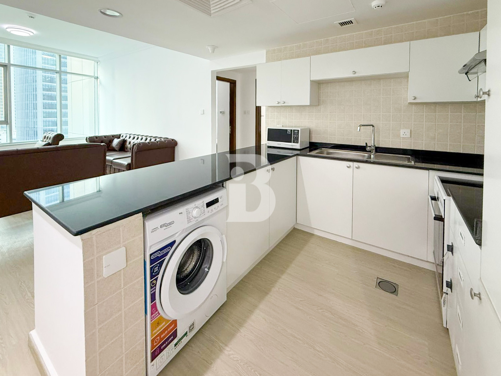 FULLY UPGRADED | SPACIOUS | NEAR METRO | NO AGENT