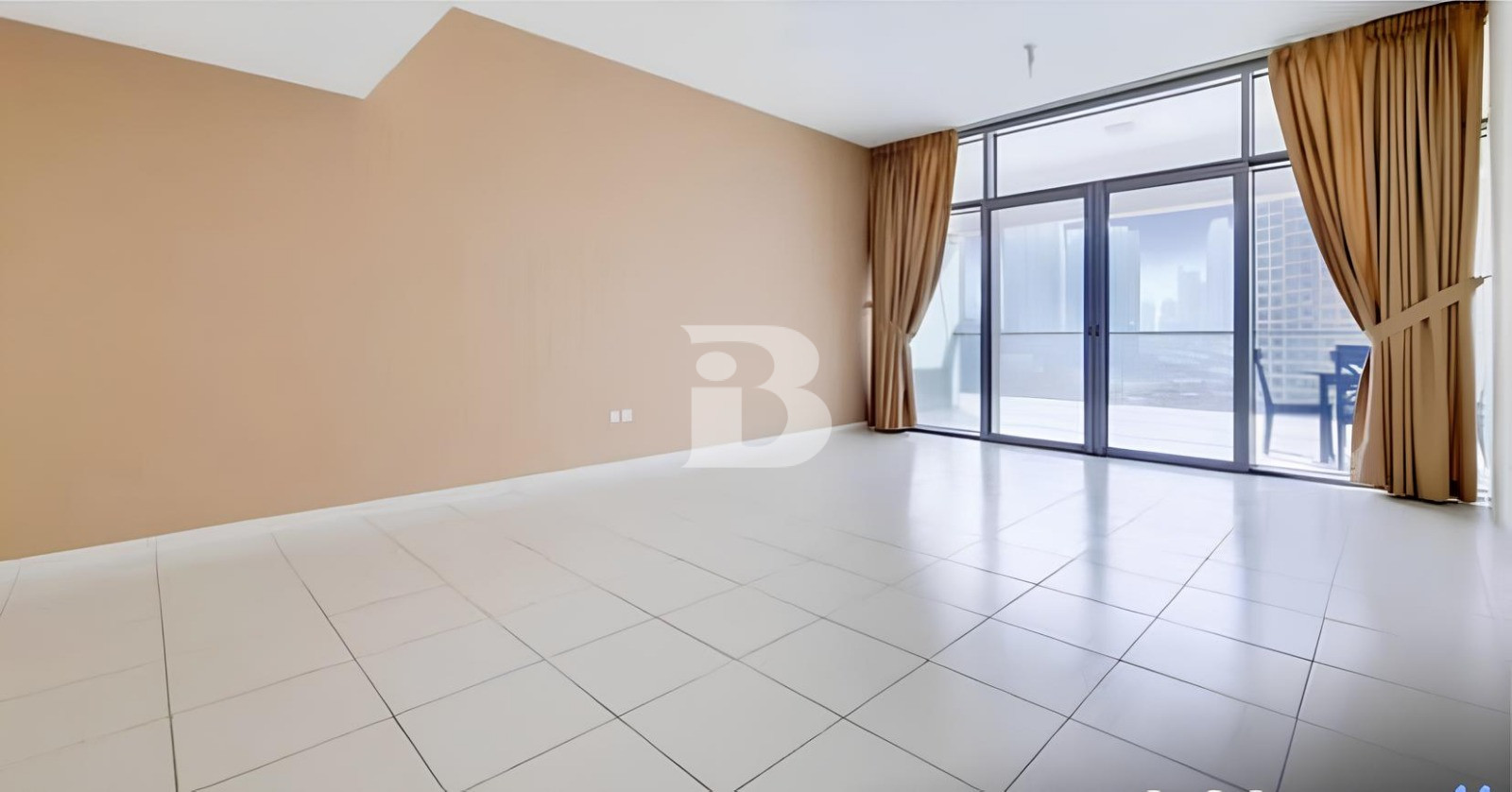 Unfurnished|Spacious|Burj Khalifa and Canal view