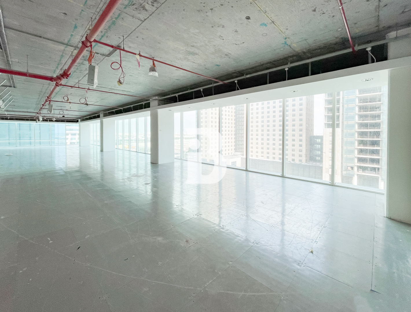 Office Floor | Raised Floor | Direct Metro Access