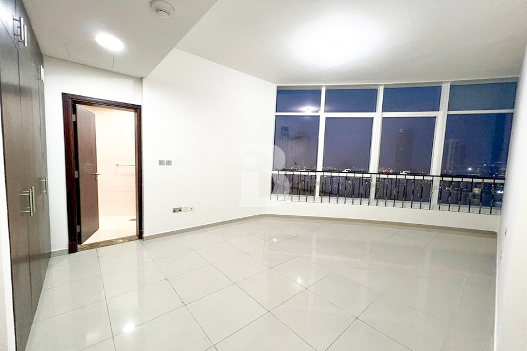 Vacant | Mangrove View|Closed Kitchen|Stunning 1BR