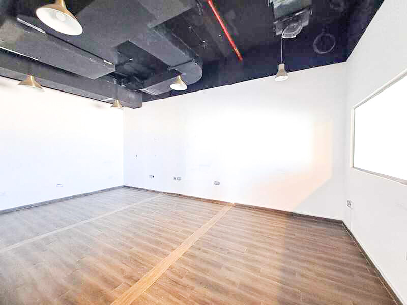 Fitted | Glass Office | Premium Location | Vacant