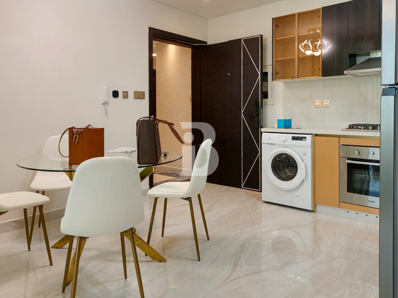 Luxurious 1BHK | Furnished | Pool View