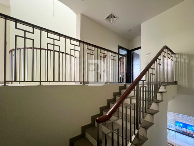 CORNER UNIT | BACKING PARK  | 4BED MAIDS