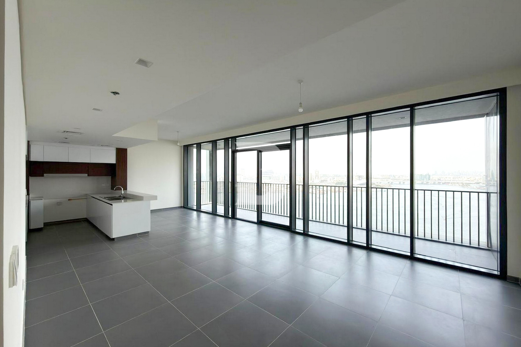 Full Creek View/Burj Khalifa View/Maids