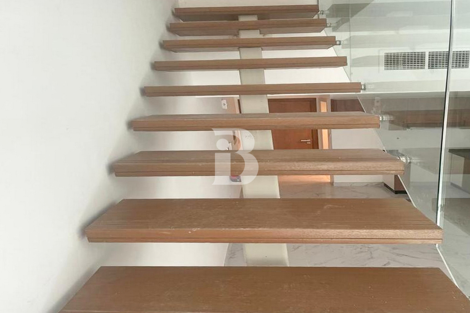 1BR Loft Apartment| Vacant Soon| Call Now