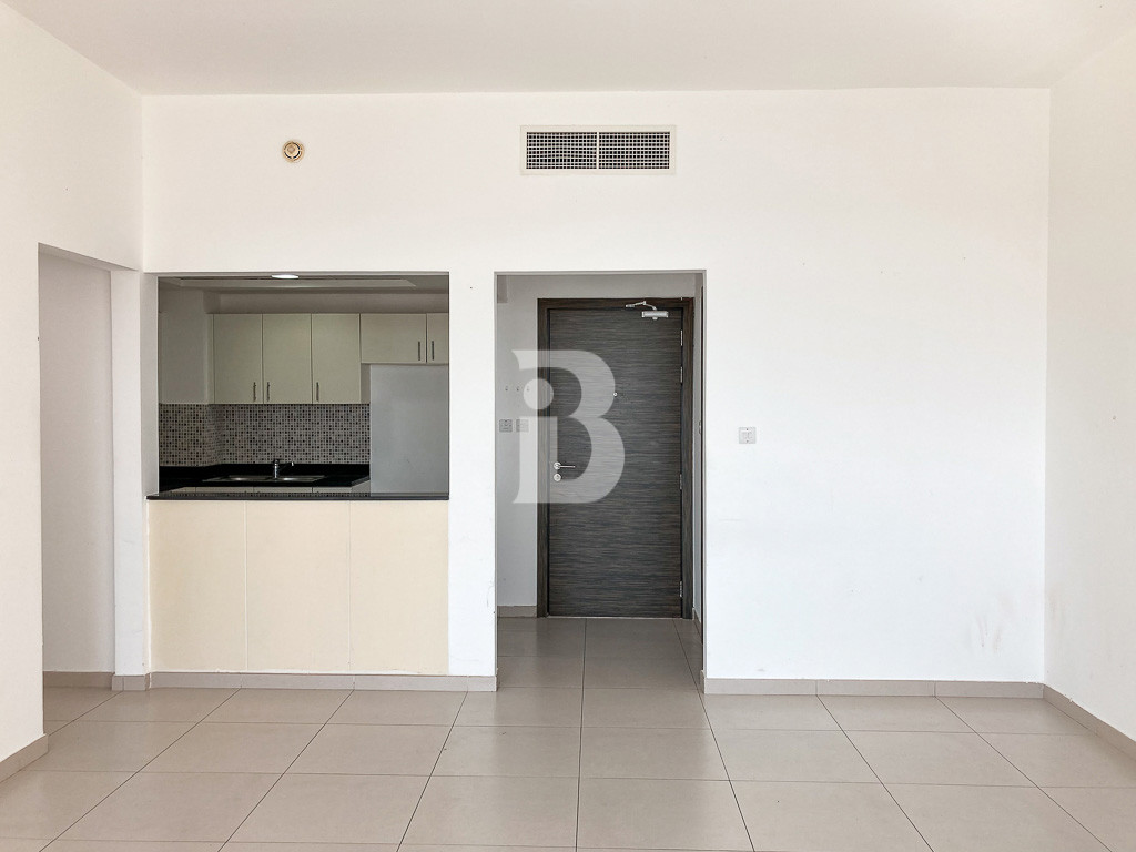 Spacious 1 BR with Balcony | Ready to Move