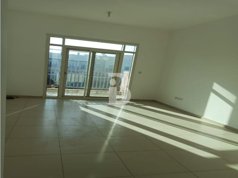 Spacious Unit | Prime Location | Balcony