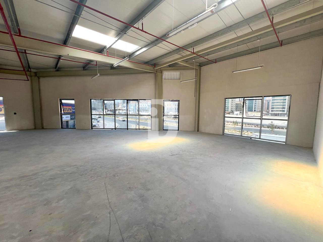 BRAND NEW WAREHOUS | MEZANINE | CLEAN NEIGHBORHOOD