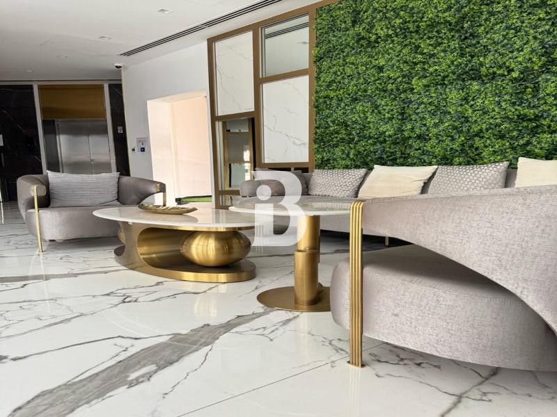 Bright and Beautiful Unit | Ready To Move In