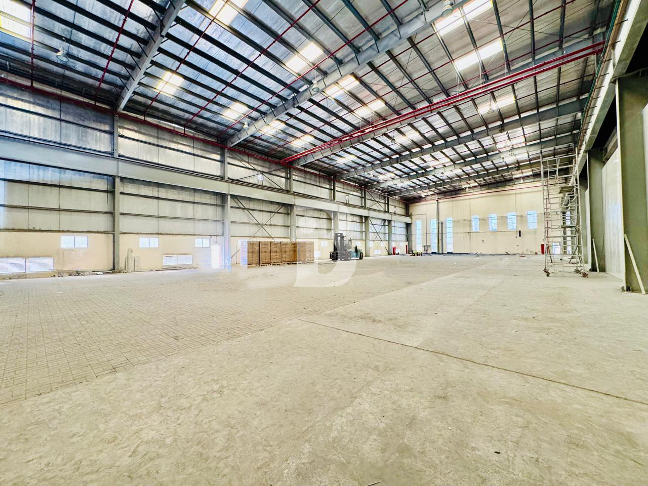 VACANT UNIT | HIGH POWER | 76,000 PLOT AREA