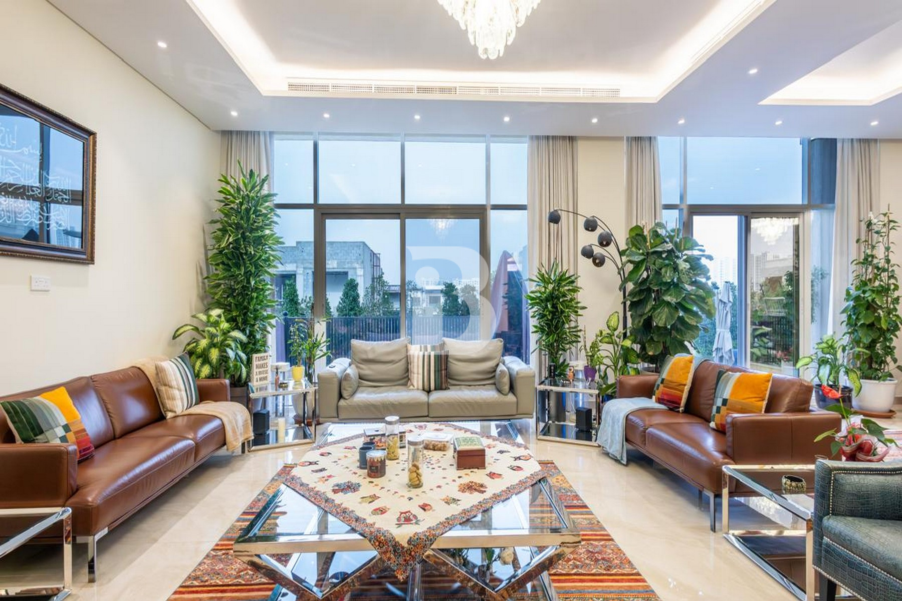 Exclusive | Large plot | Open plan layout