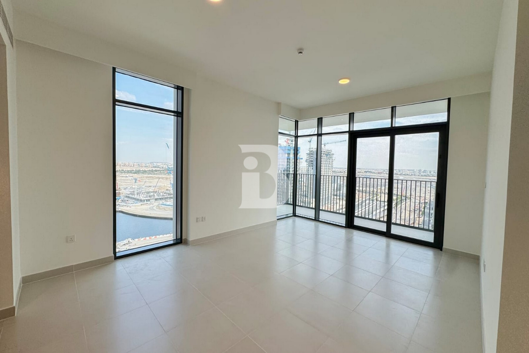 Lagoon View | Brand New | Corner unit