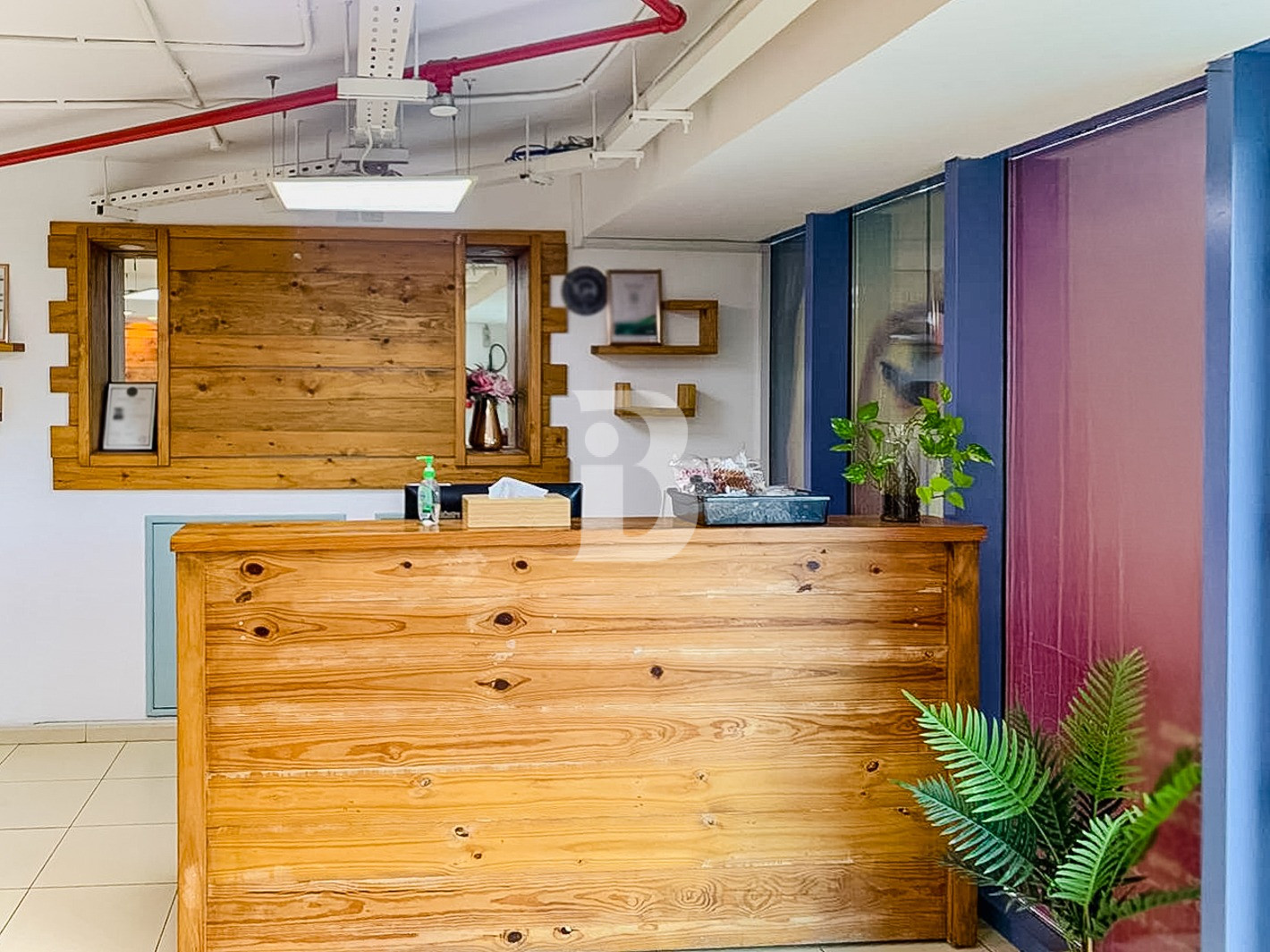 Retail Move-in  31 March | Fitted shop Spa