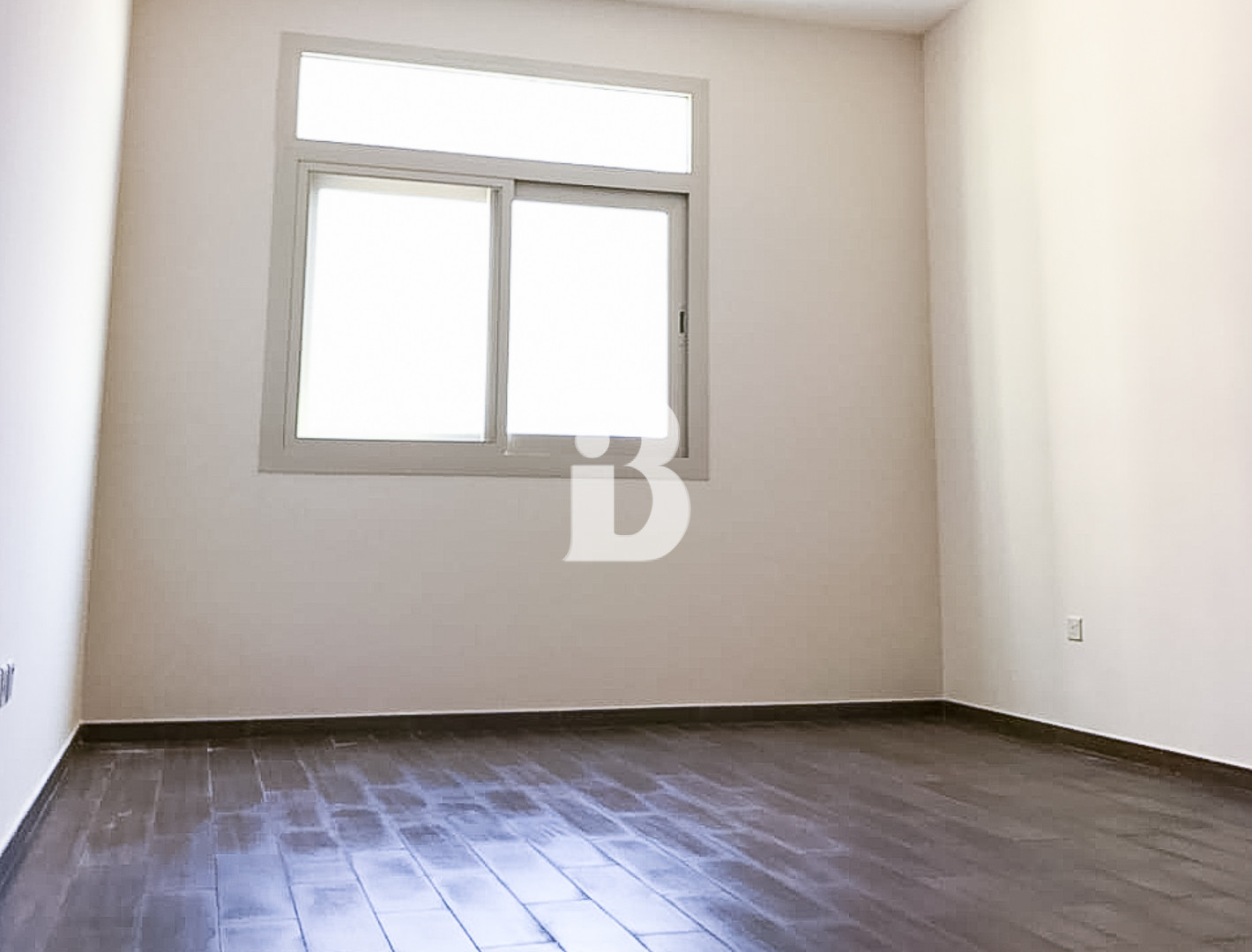 AVAILABLE FROM MARCH | CLOSE TO METRO STATION