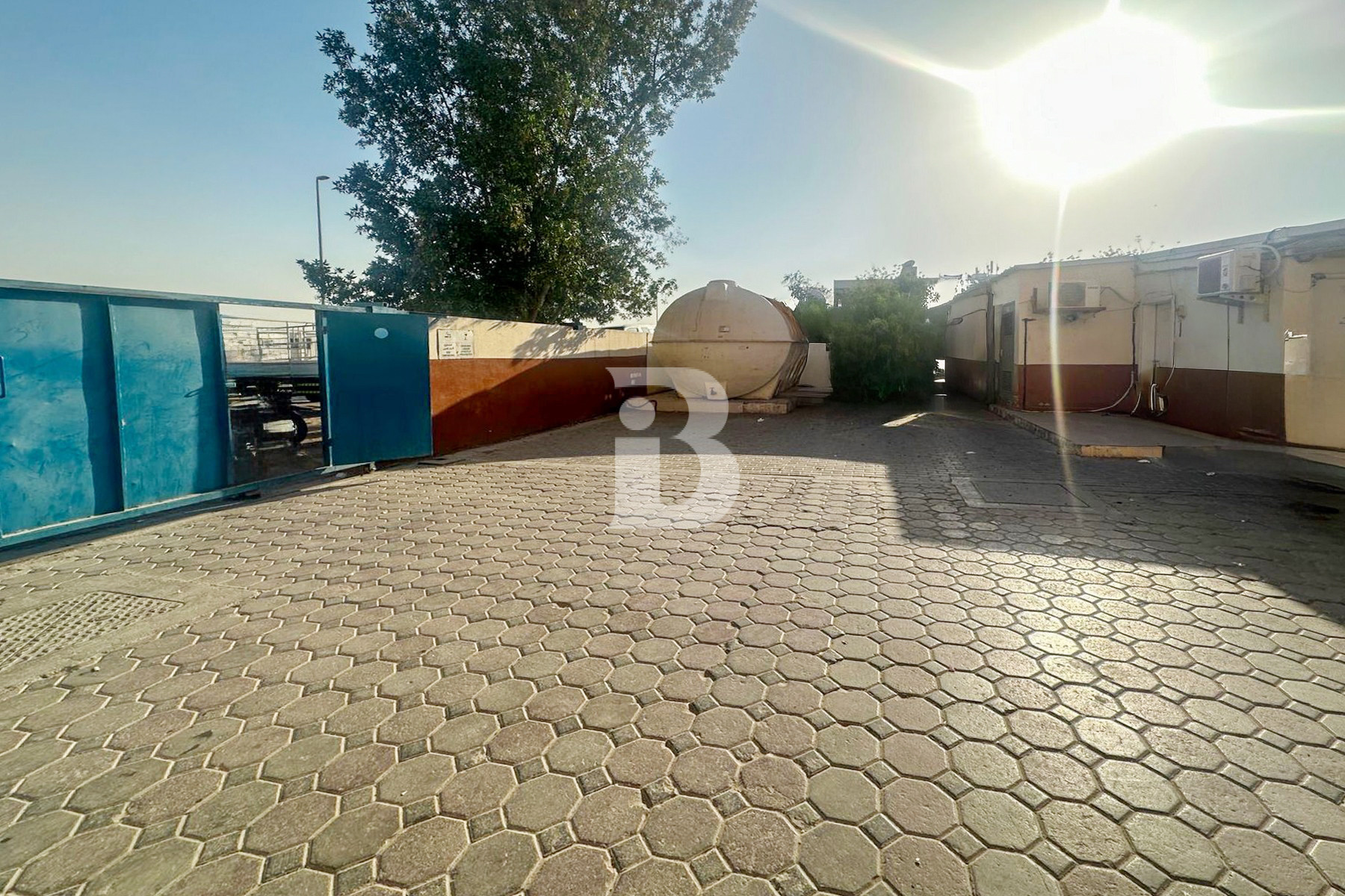 VACANT SOON  | 2 BLOCKS | 1094 PAX CAPACITY