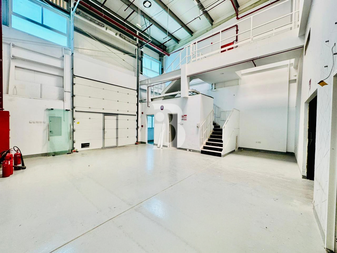 WELL MAINTAINED WAREHOUSE | G with M | 150KW