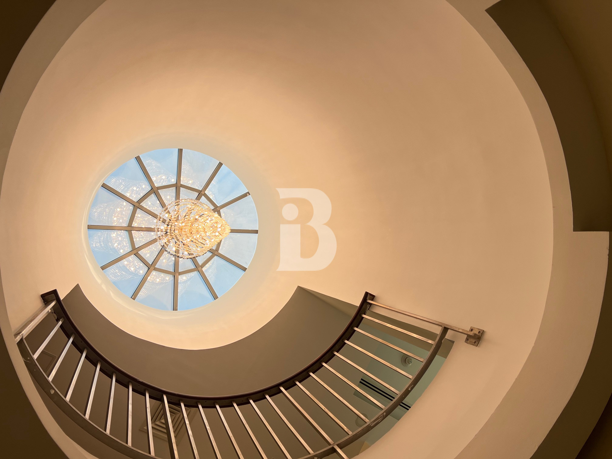 CORNER UNIT | LANDSCAPED GARDEN  | 4BED MAIDS