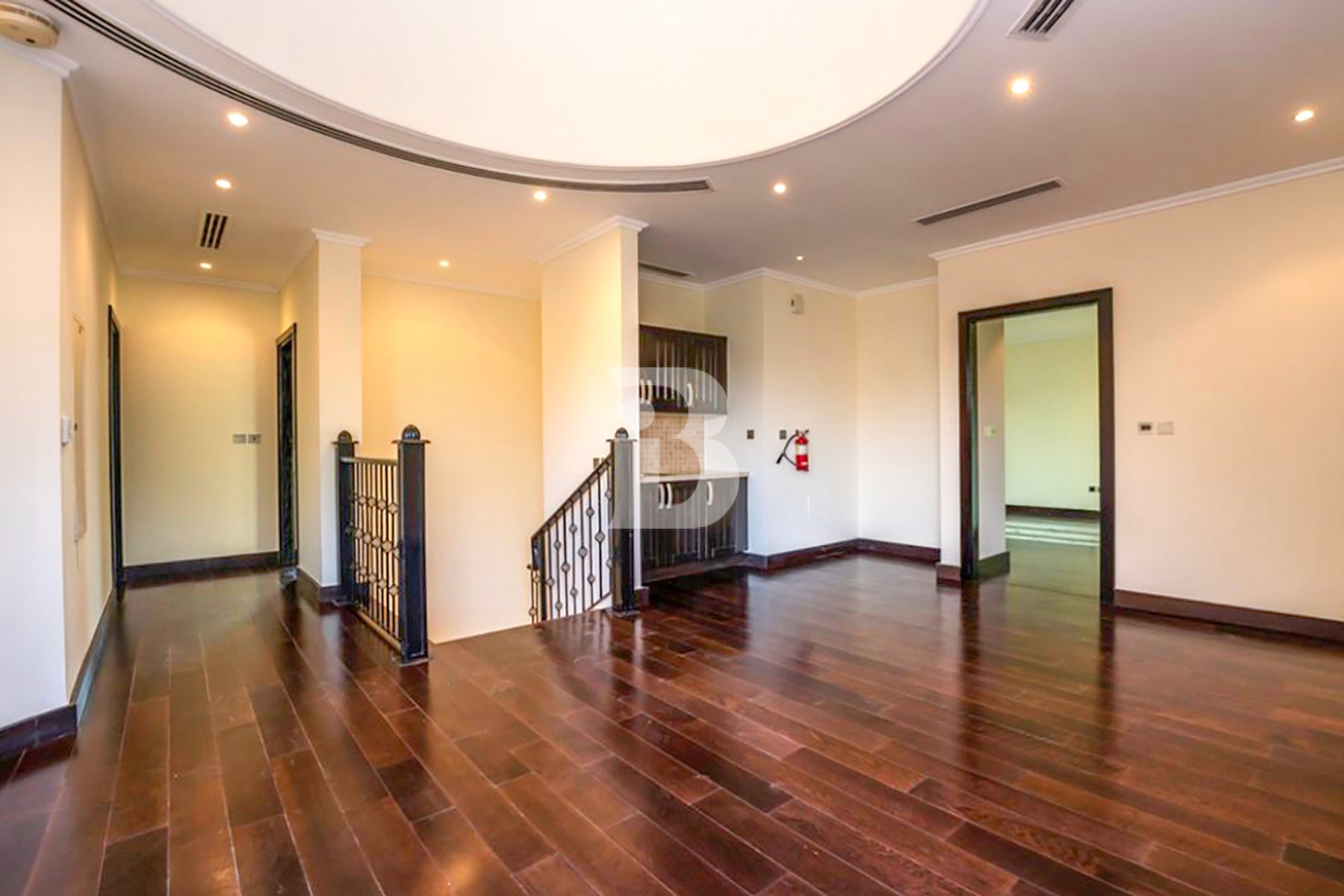 Single Row | 5BR Villa with Pool | Upgraded