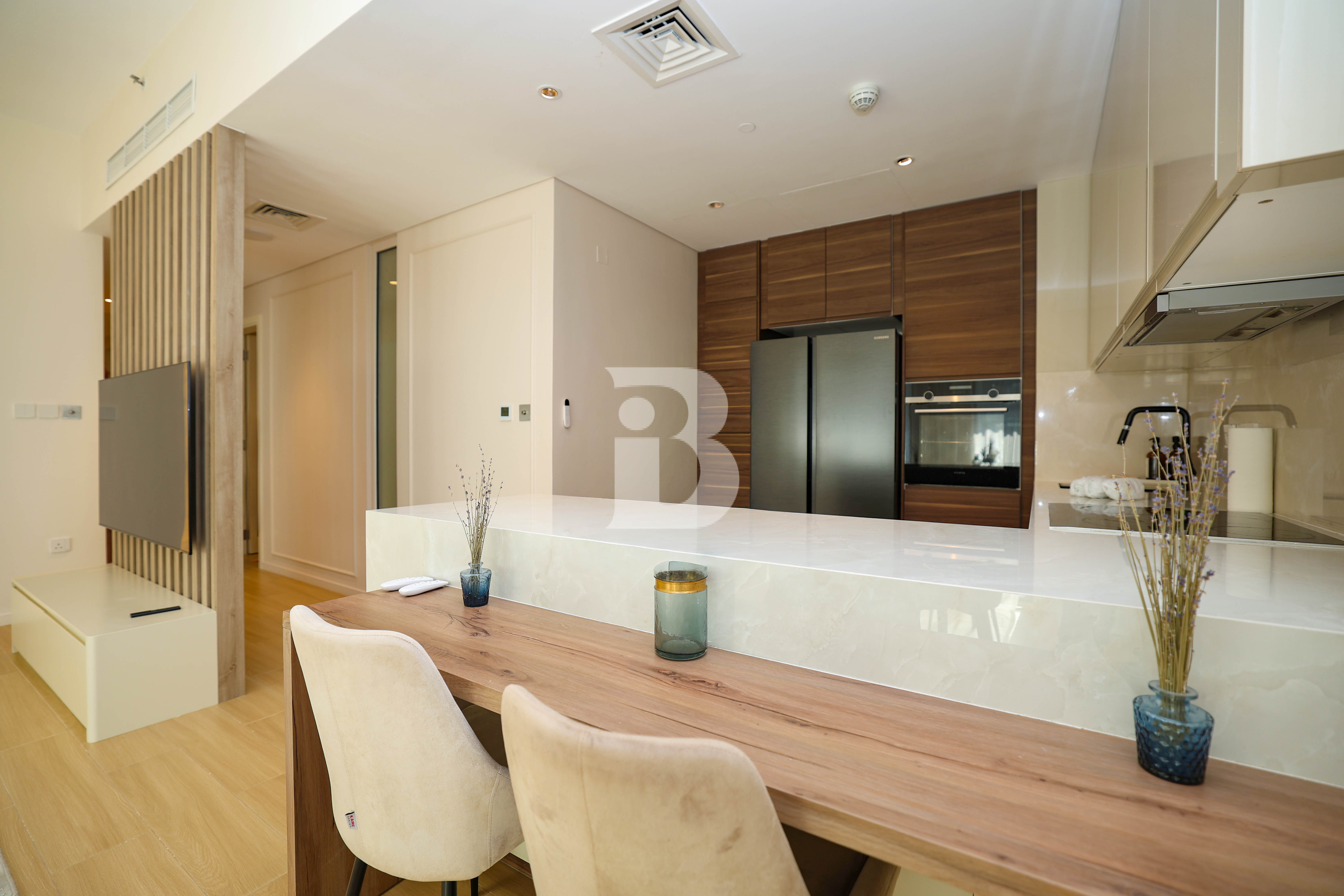 Park View | Fully Upgraded | Vacant