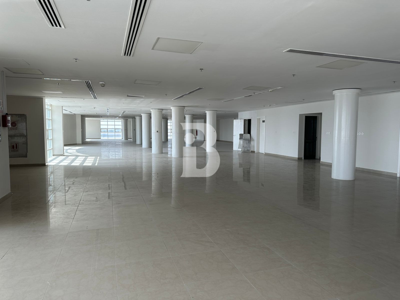 Full Floor Office| Multiple Floors Available