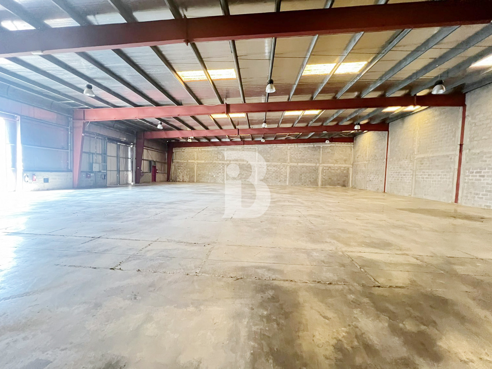 8400 Sqft warehouse in DIP | Spacious Layout