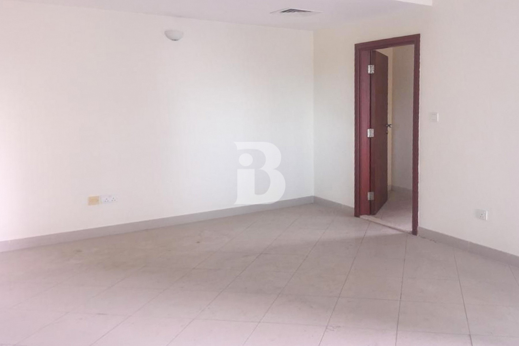 SPACIOUS 1BR | CANAL VIEW | PRIME LOCATION