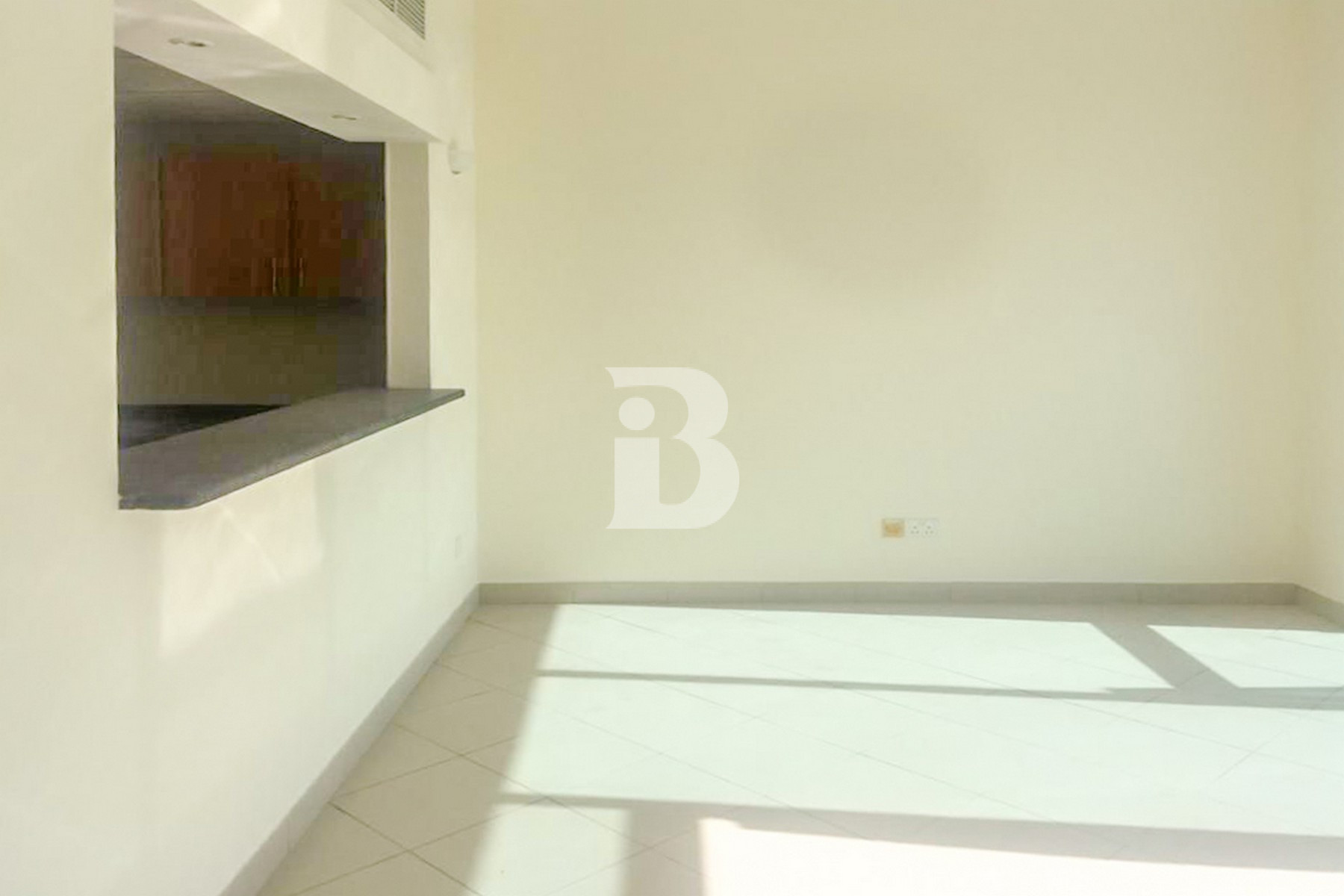 SPACIOUS 1BR | CANAL VIEW | PRIME LOCATION