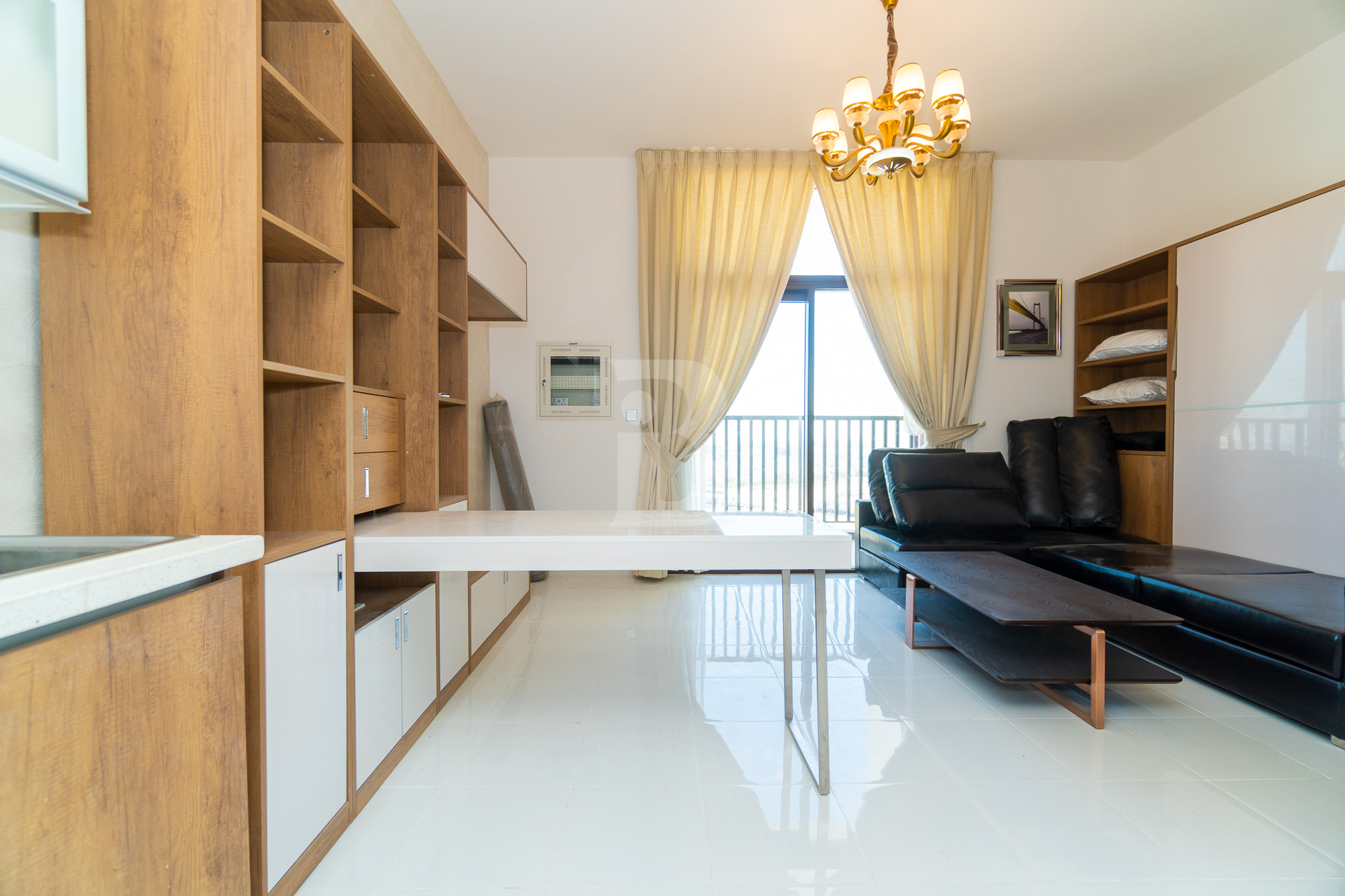 SPLENDID STUDIO | BALCONY | NEAR METRO | VACANT