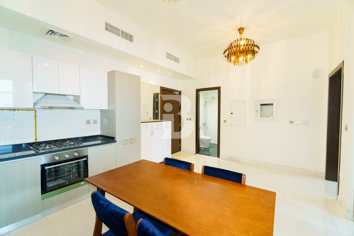 1BR CONVERTIBLE 2BR | FULL FURNISHED | VACANT