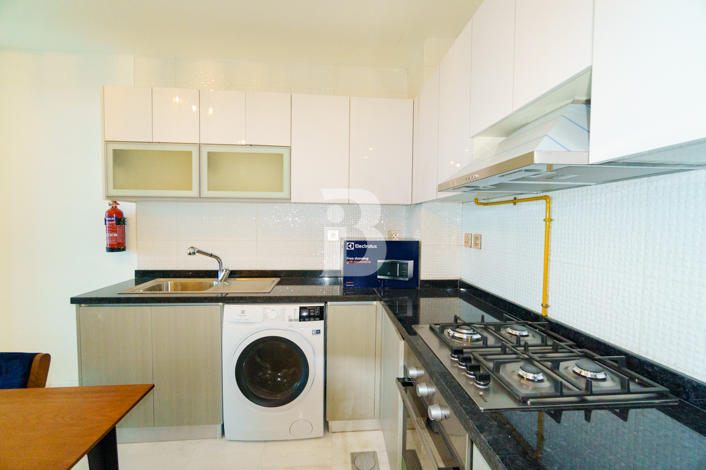 1BR CONVERTIBLE 2BR | FULL FURNISHED | VACANT