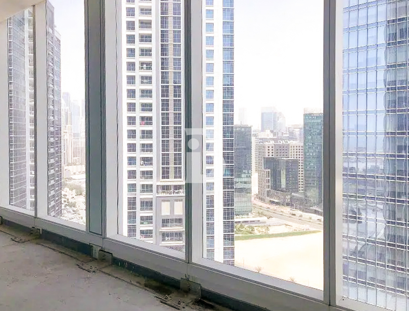 Full Floor I Panoramic View I Prime Location