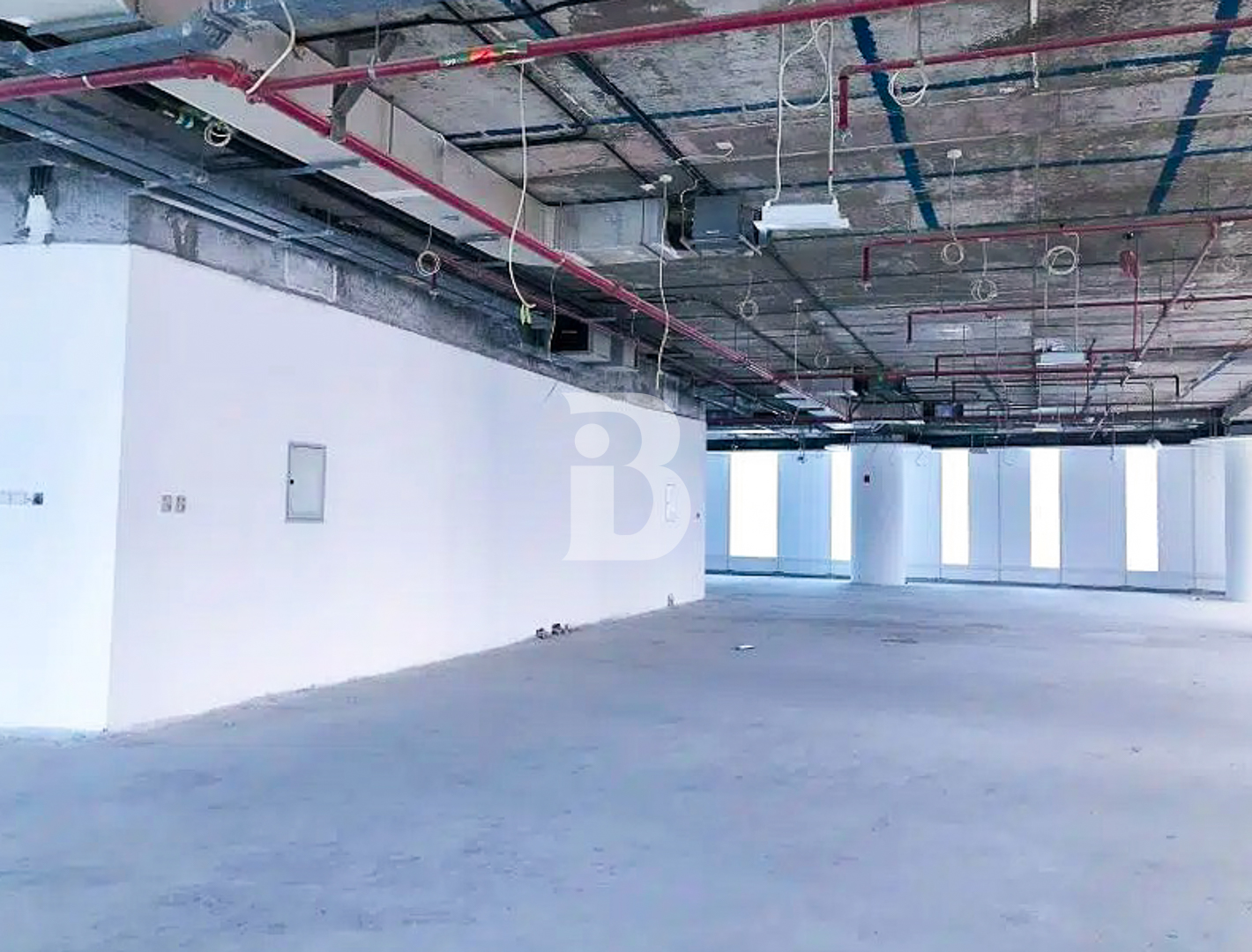 Prime Location| Panoramic View | Close to Metro