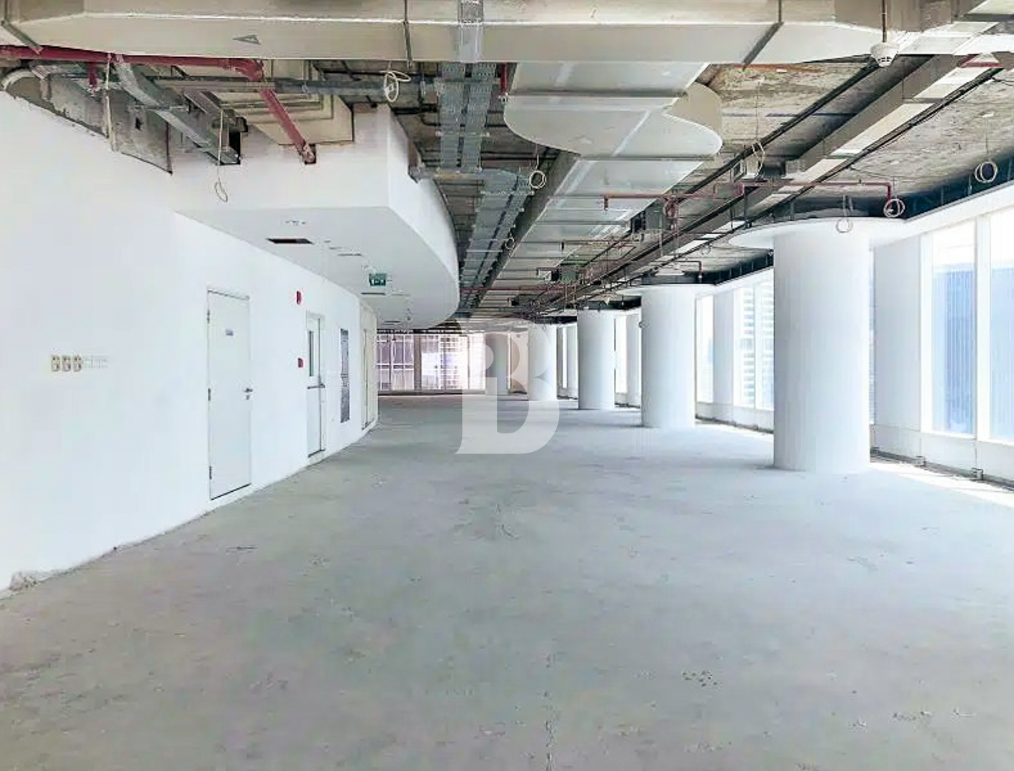 Prime Location| Panoramic View | Close to Metro