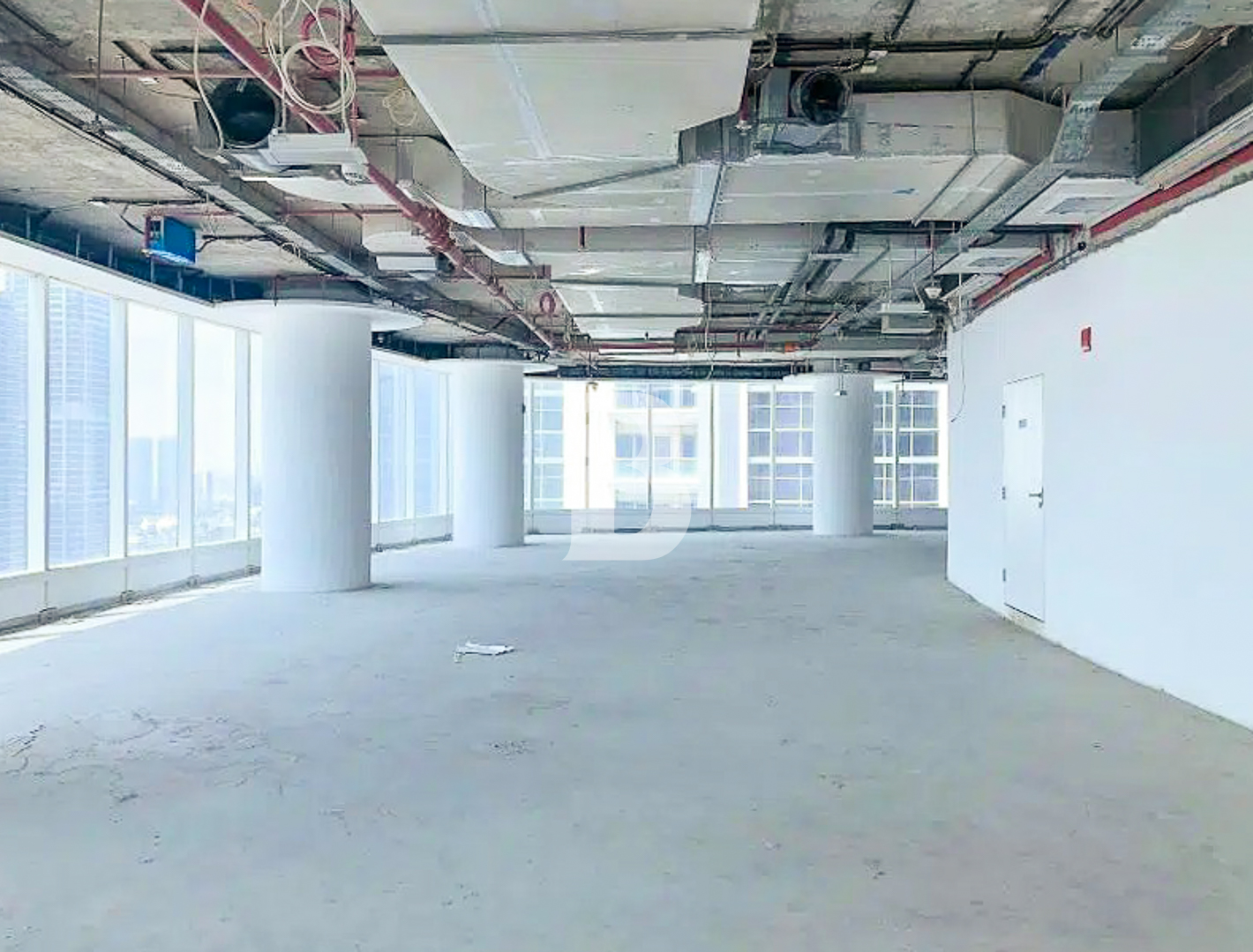 Spacious Floor I Panoramic View I Prime Location