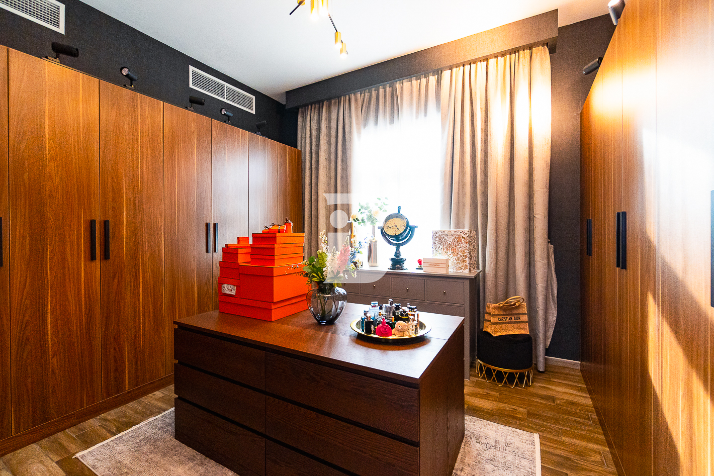 Open to offers | Maids + Driver | VOT