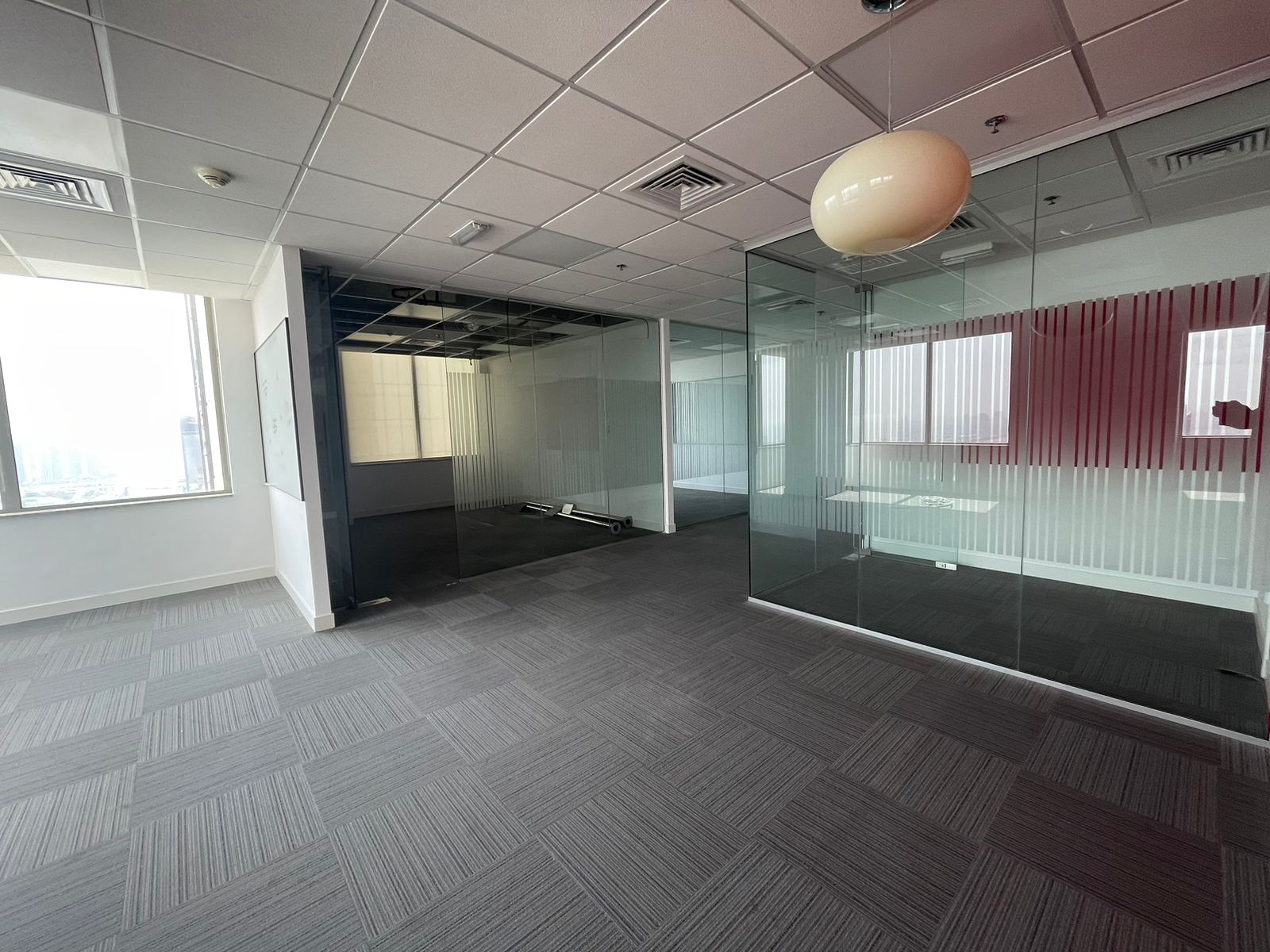 SPACIOUS OFFICE| BREATHTAKING VIEW| CHILLER FREE