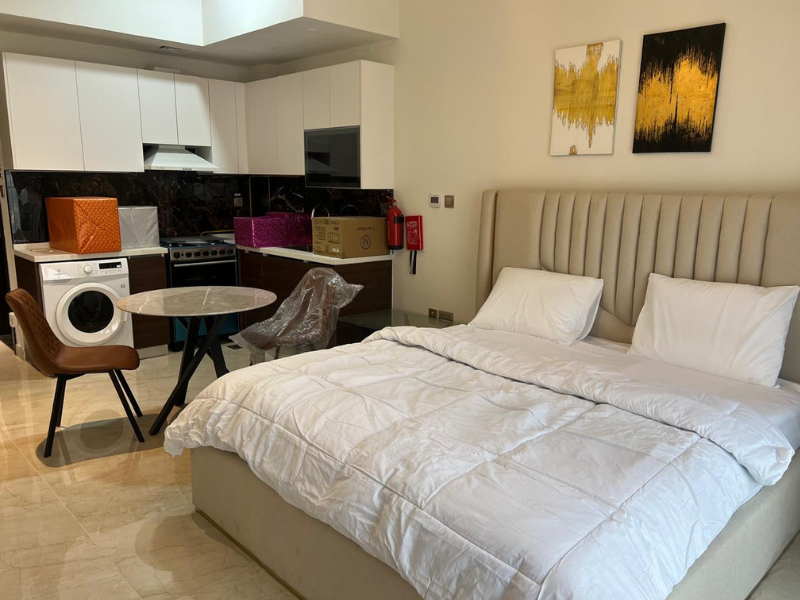 Fully Furnished | High Floor | Spacious