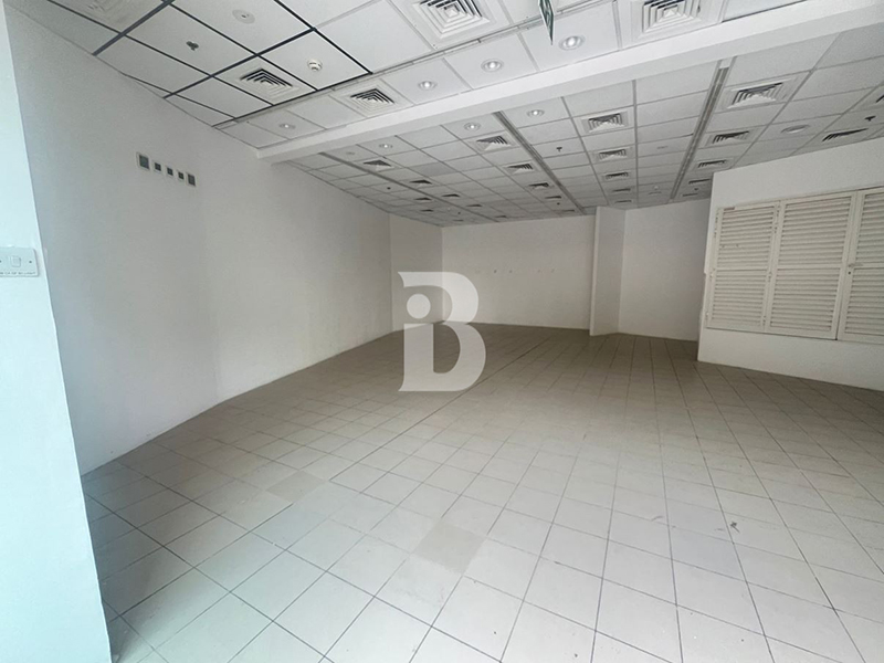 PRIME LOCATION | SEMI FITTED | HIGH FOOTFALL