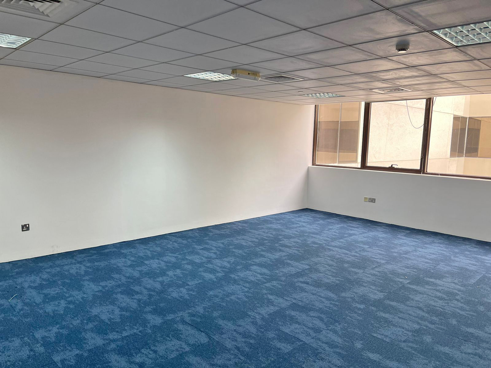 A Excellent Fully Fitted Office in DIP | Call Now