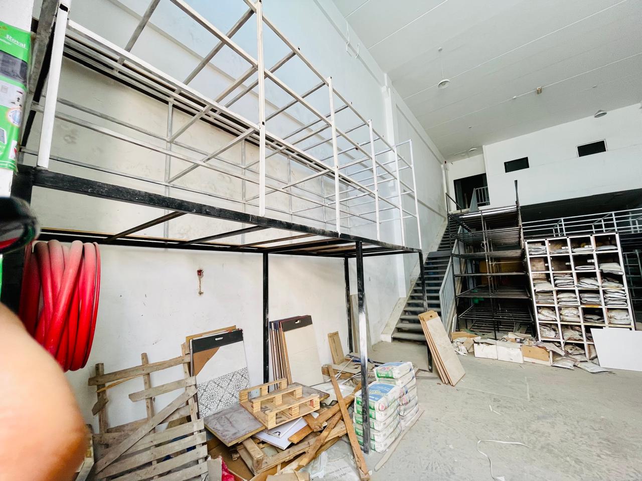 Best for Showroom l Roadside View l Best Deal