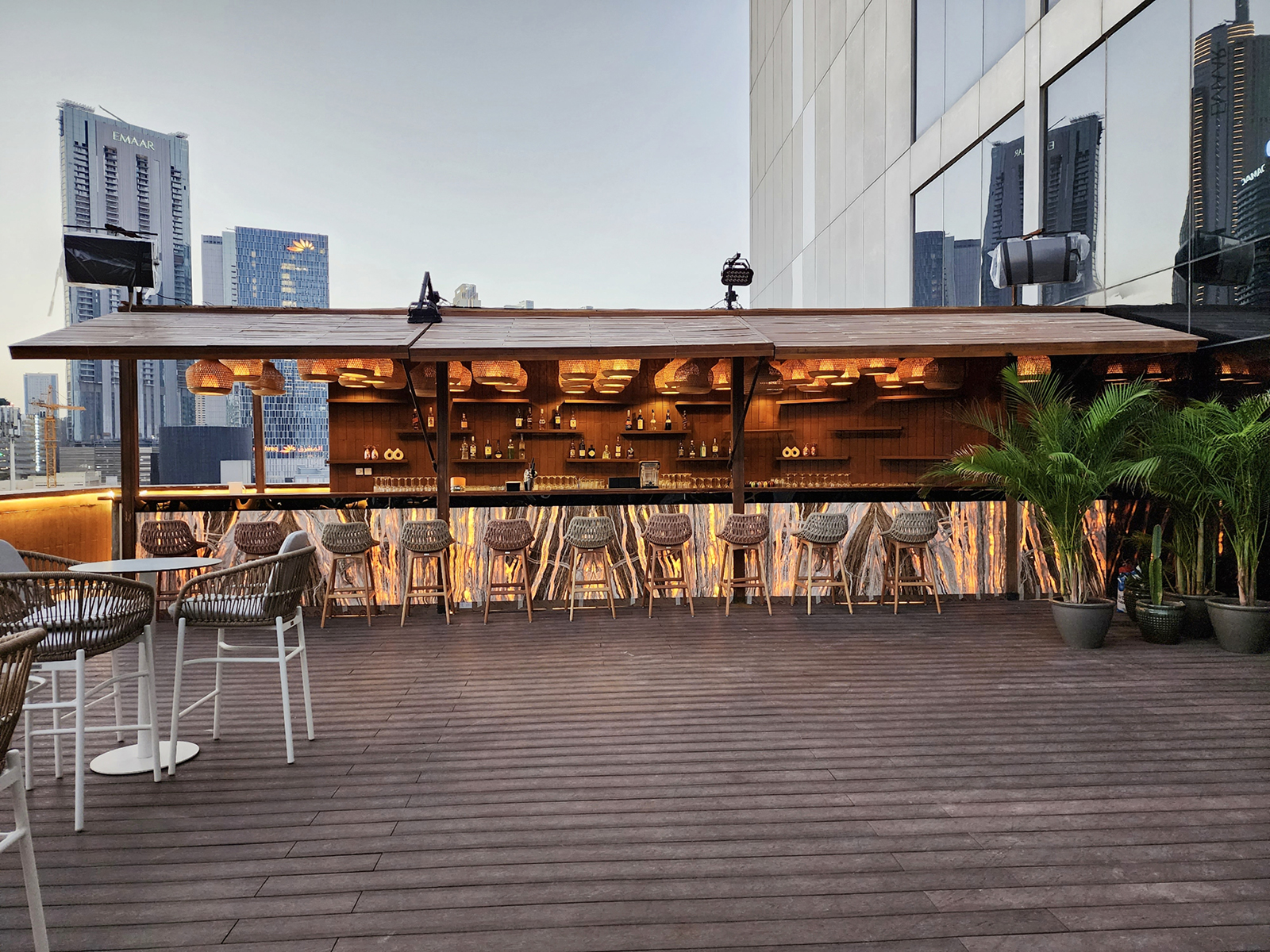SHEESHA AN ALCOHOL LICENSED | HIGH END | SPACIOUS