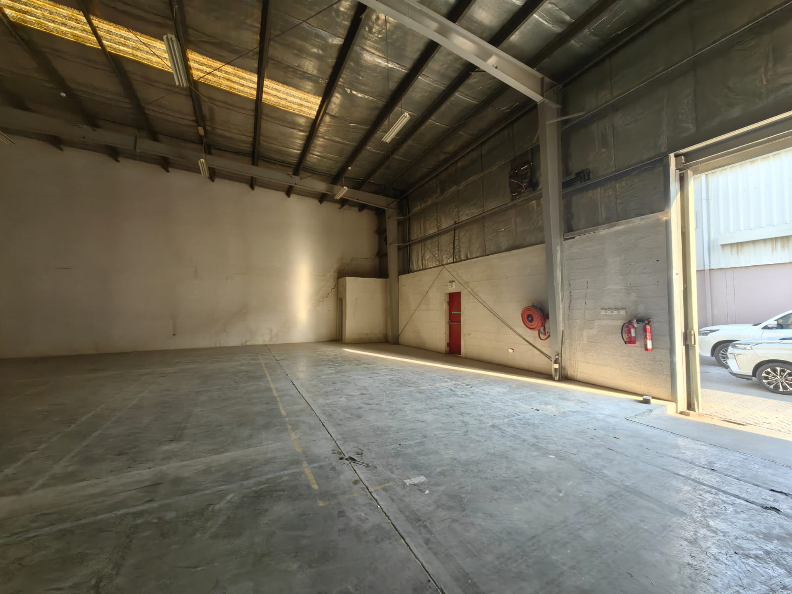 3890 SQFT | AVAILABLE FROM 15TH FEB 2025 | 100 KW