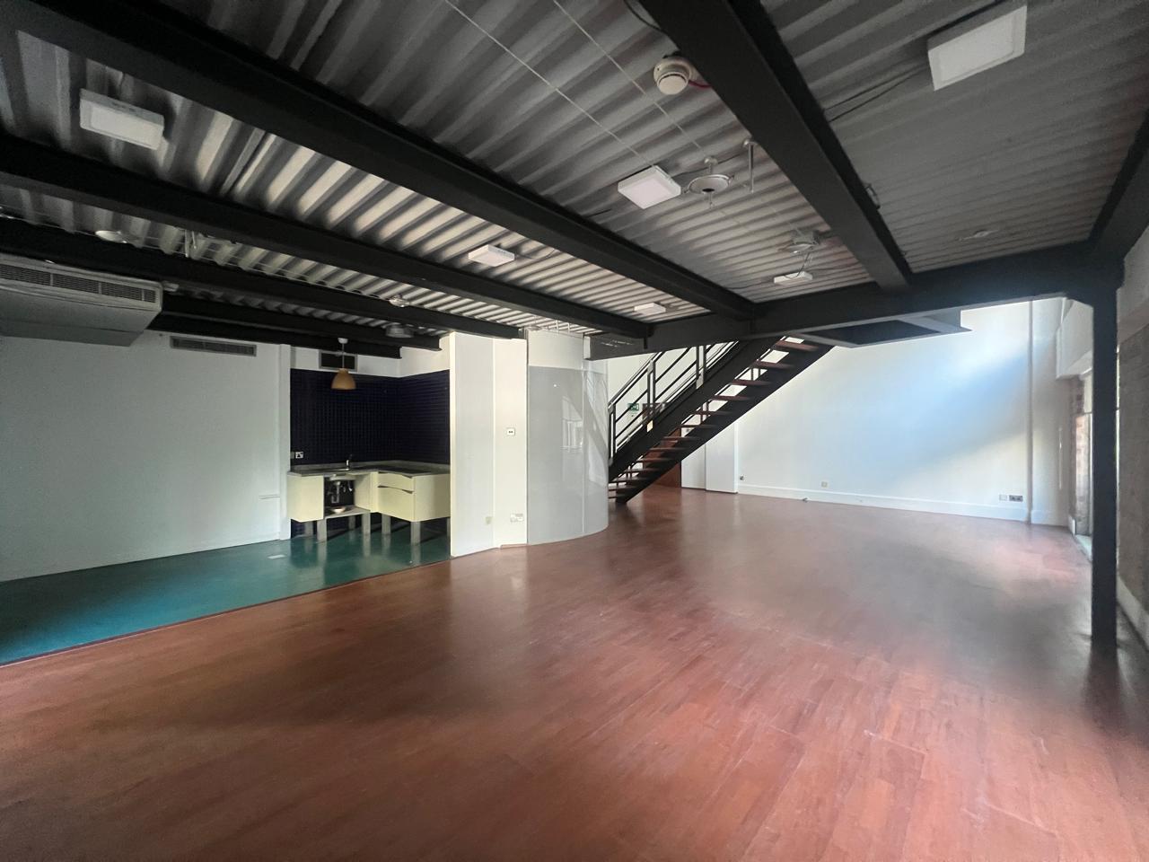 FULLY FITTED | NEWLY REFURBISHED | SPACIOUS OFFICE