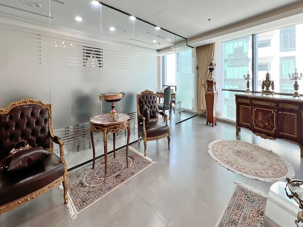 FULLY FITTED| HIGH FLOOR| WALKABLE TO METRO