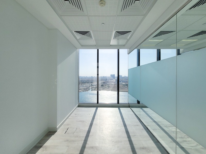 Sea View | Premium Fitting | Ready To Move In