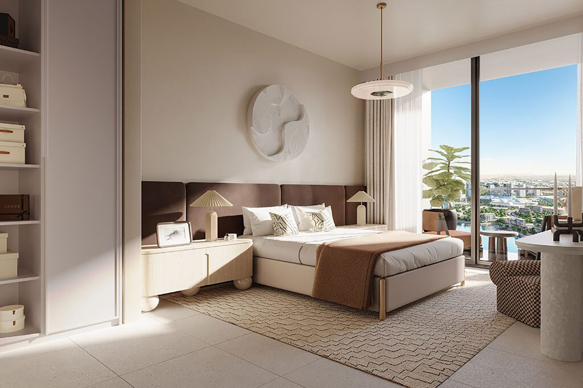 LUXURIOUS WATERFRONT | UNIQUE AND BRIGHT LAYOUT